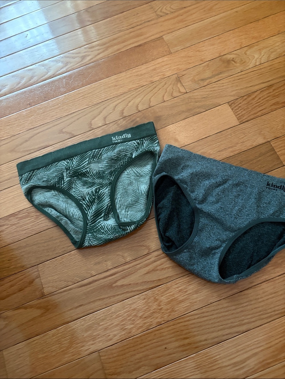 Kindly Women's Green Palm & Heathered Briefs - 2-Pack